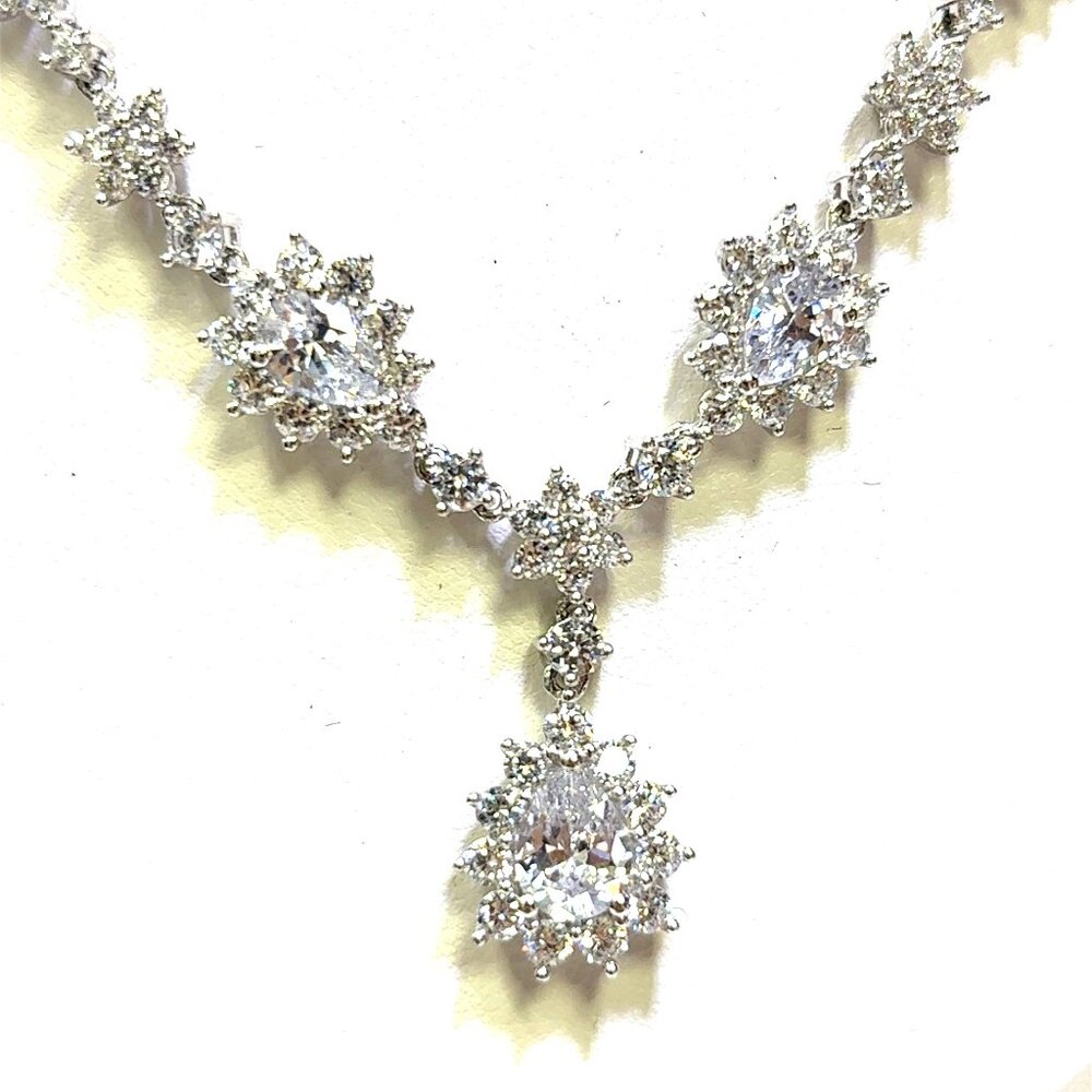 Sterling silver and cubic zurconium necklace